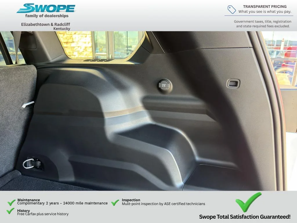 New 2026 Bright White Clear-Coat Exterior Paint Jeep Laredo image 12