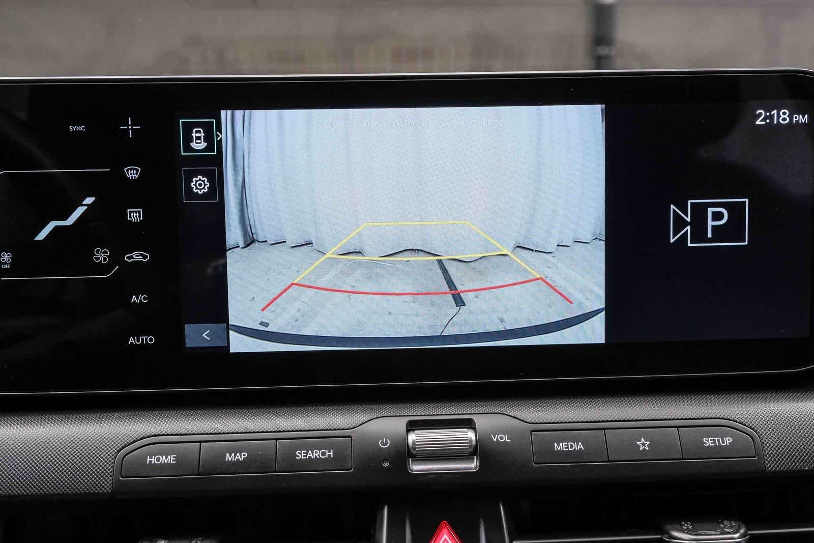 Used 2025 Snow White Pearl Kia EX image 28