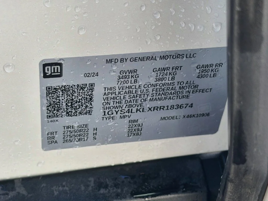 Used 2024 Crystal White Cadillac Premium image 35
