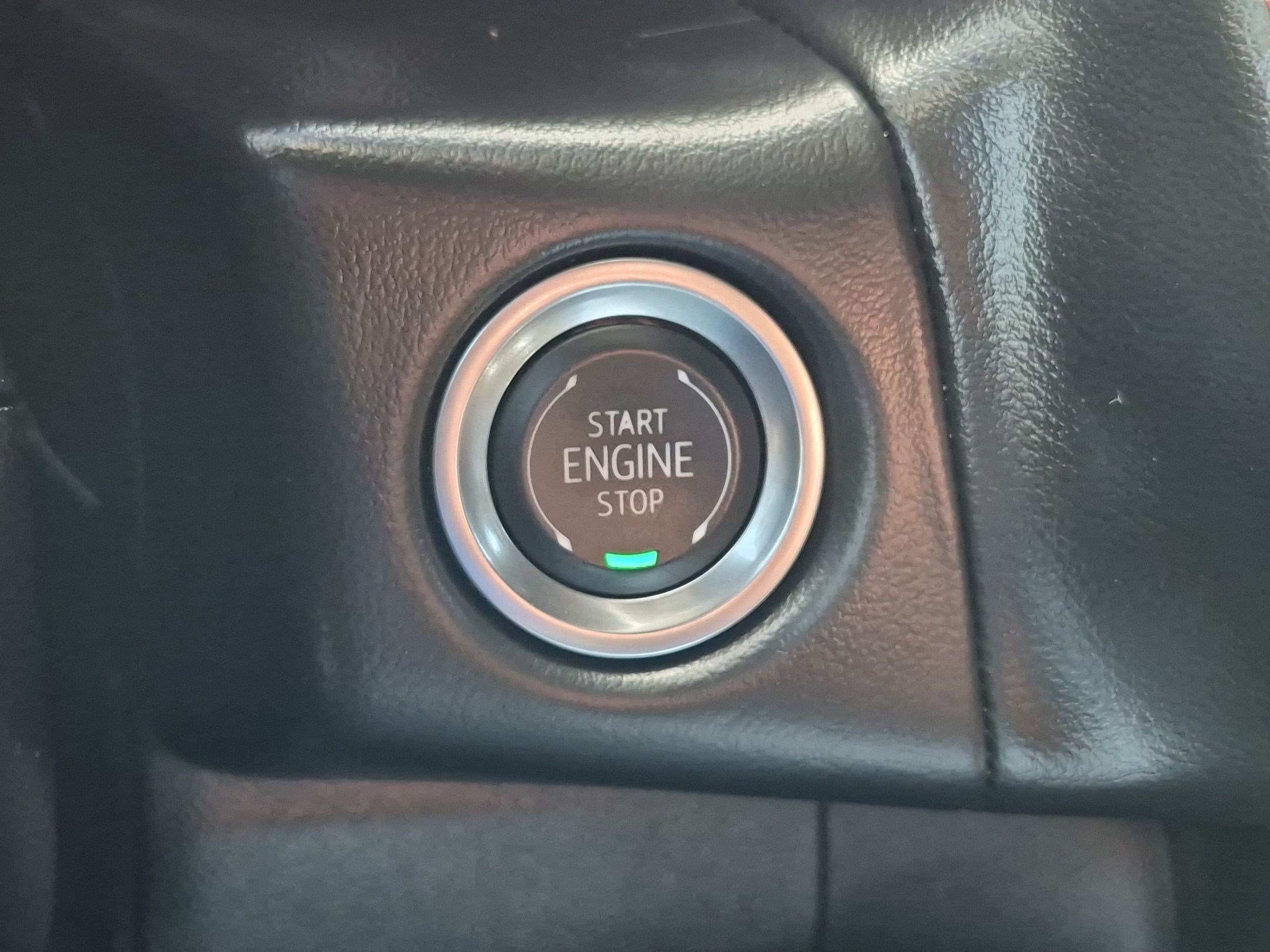 Used 2024 Summit White Chevrolet RST image 23