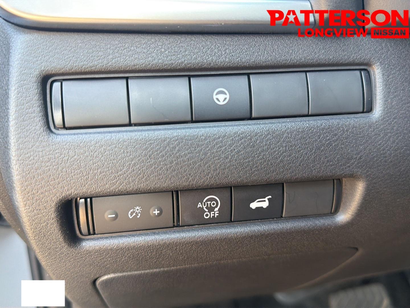 Used 2025 Boulder Gray Pearl Nissan SL image 10