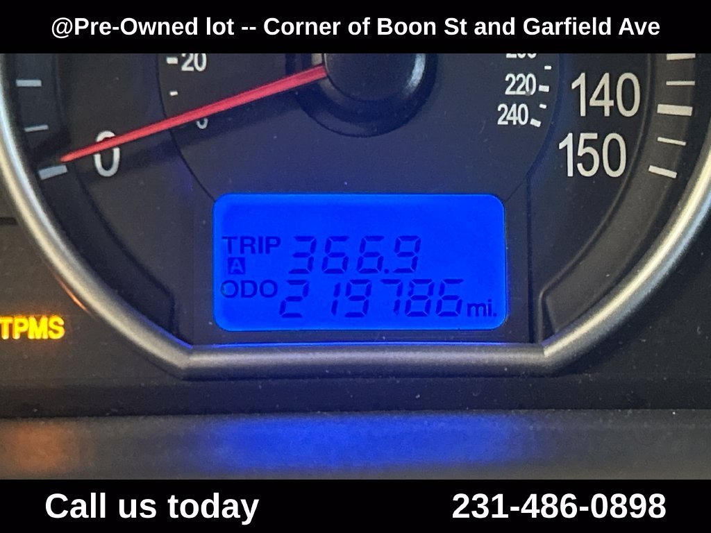Used 2009 Blue Hyundai GLS image 26