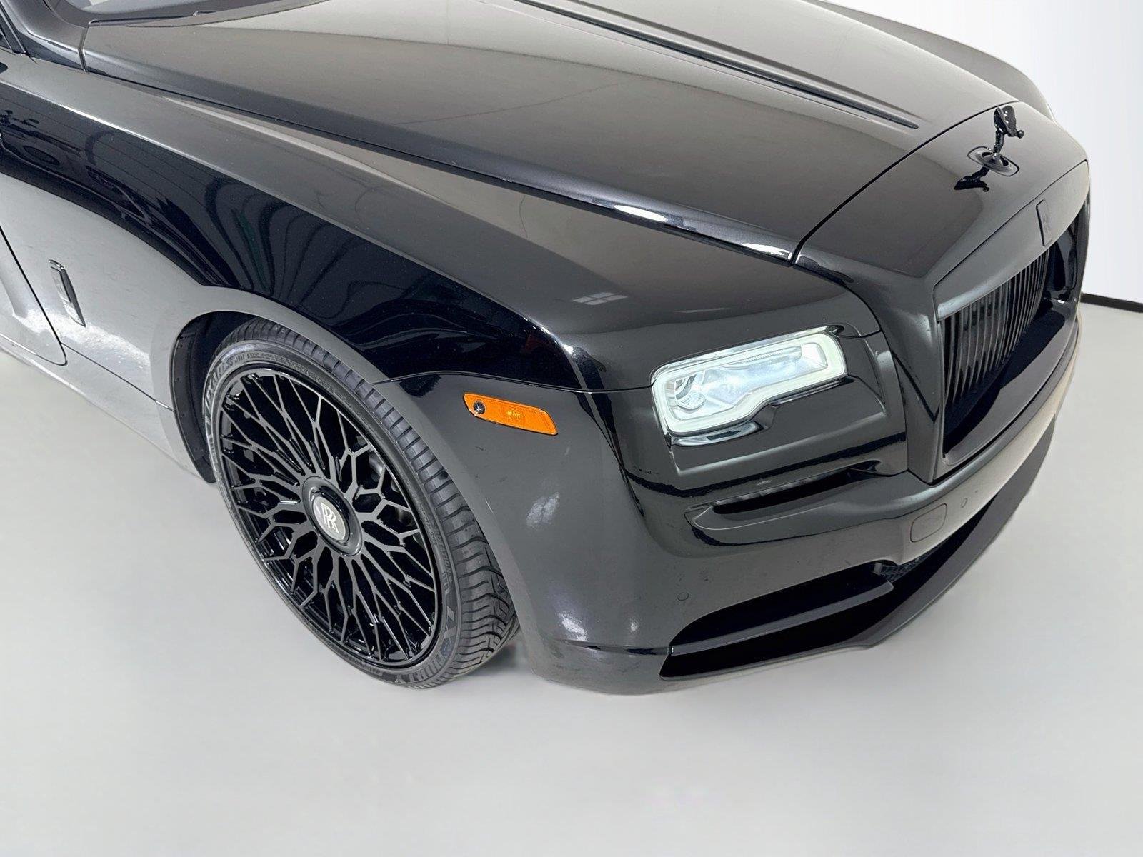 Used 2018 Obsidian Rolls-Royce  image 30