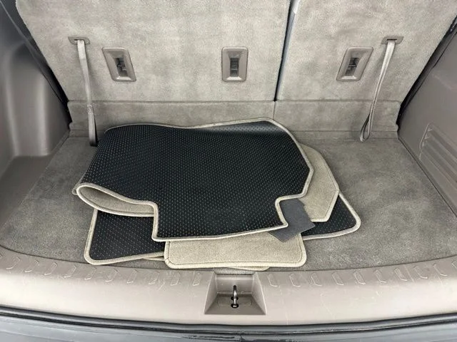 Used 2019 Gray Chevrolet 3LT image 31