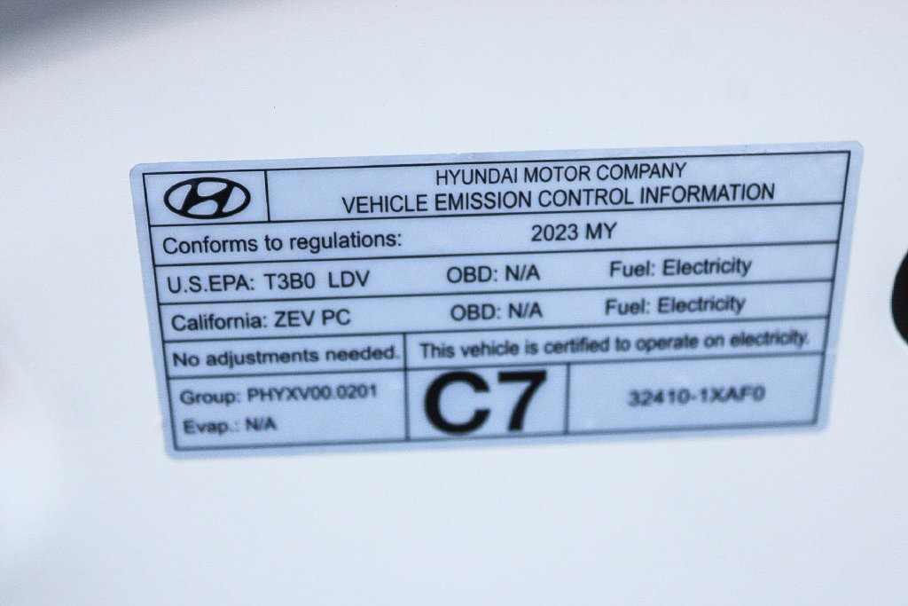 Certified Used 2023 White Hyundai SEL image 27