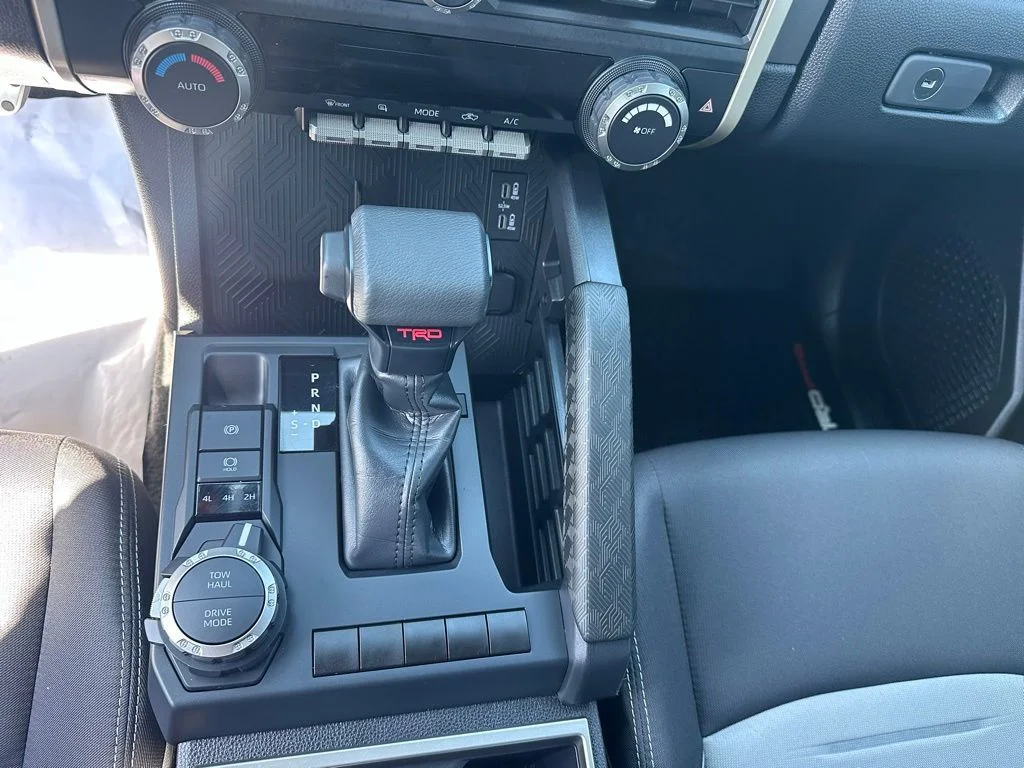 2025 Toyota Tacoma TRD Sport - Photo 21