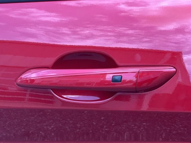 Used 2025 Red Hyundai SEL Sport image 40
