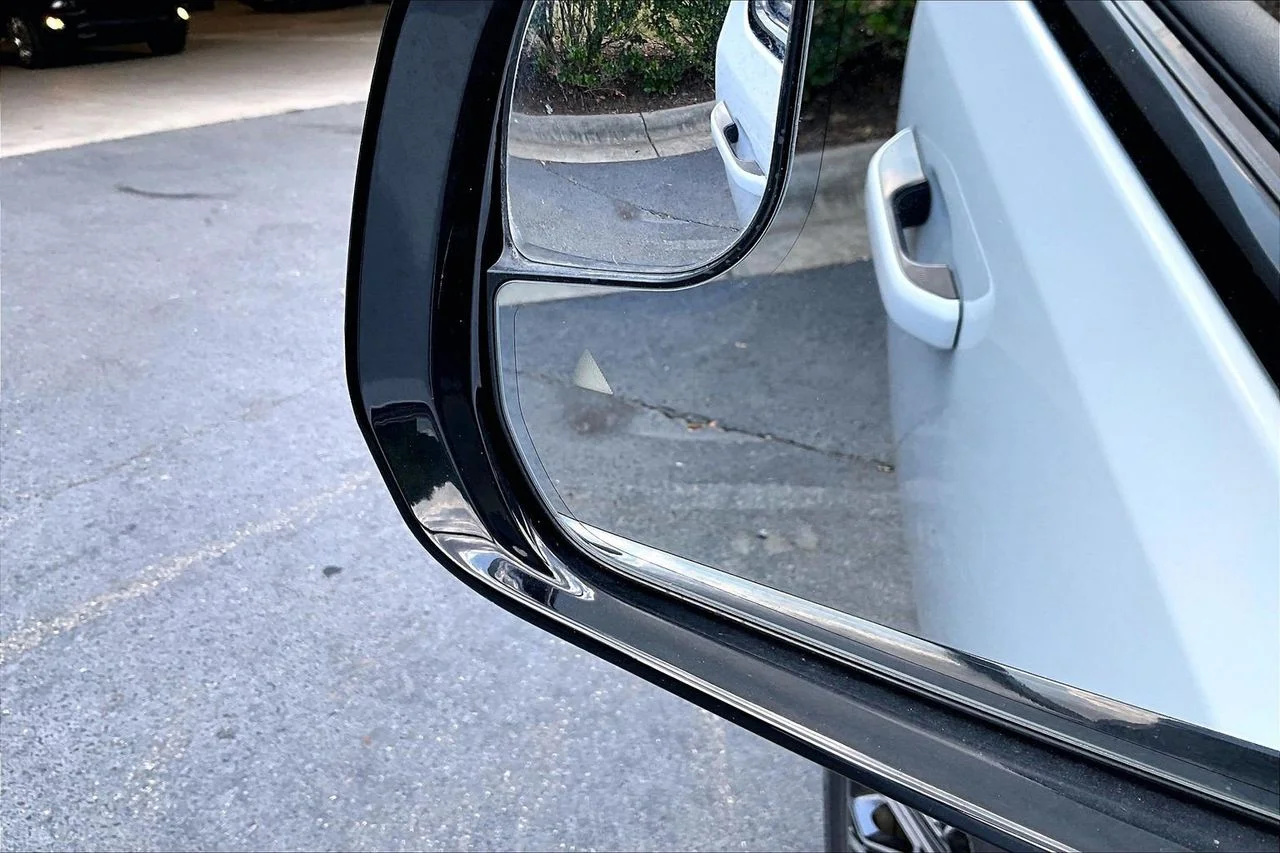Certified Used 2024 White Jeep Series II image 28