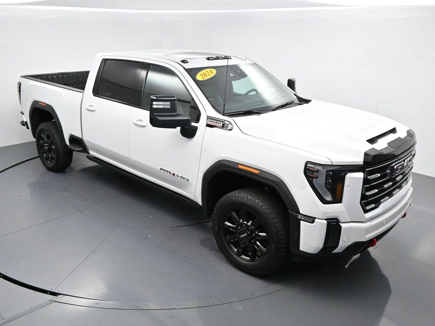 Used 2024 Summit White GMC AT4 image 43