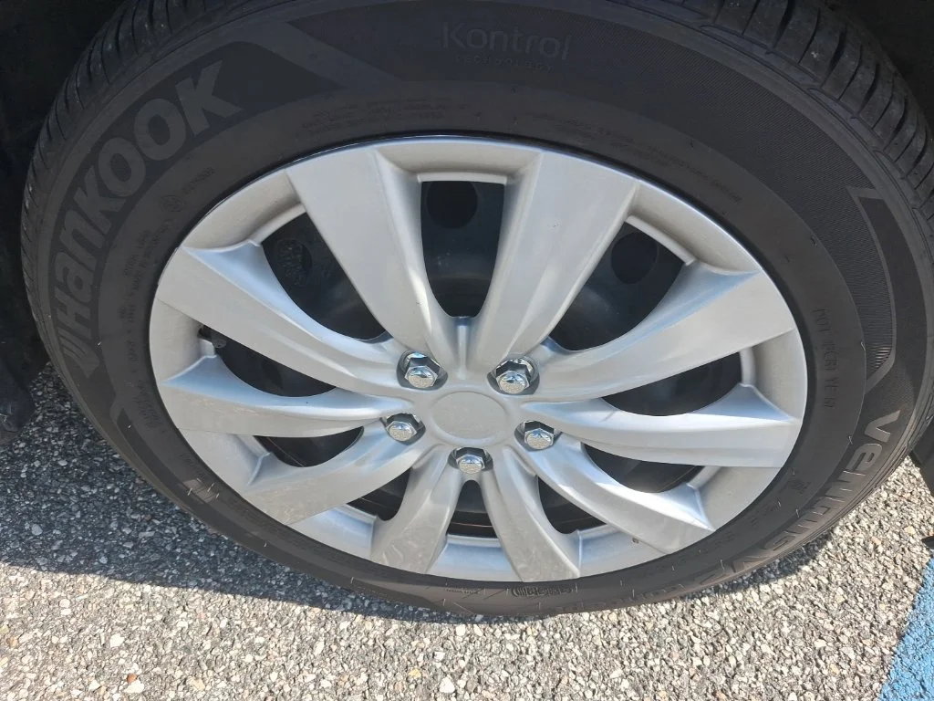 Used 2020  Honda LX image 14