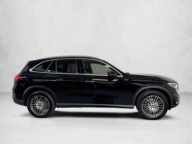 New 2026 Black Mercedes-Benz GLC 300 image 34