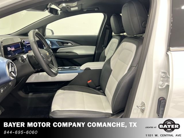 Used 2024 White Chevrolet LT image 17