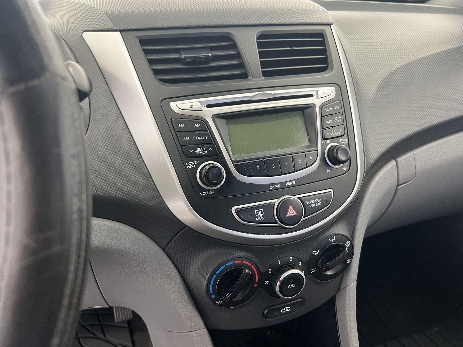 2012 Hyundai Accent GLS - Photo 15