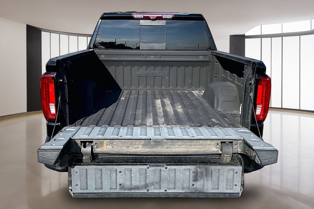 Used 2022 ONYX BLACK GMC AT4 image 30