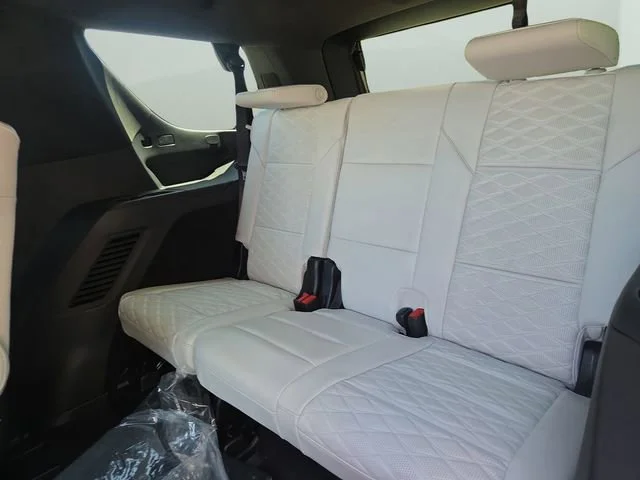2026 Cadillac Escalade Platinum Luxury - Photo 25