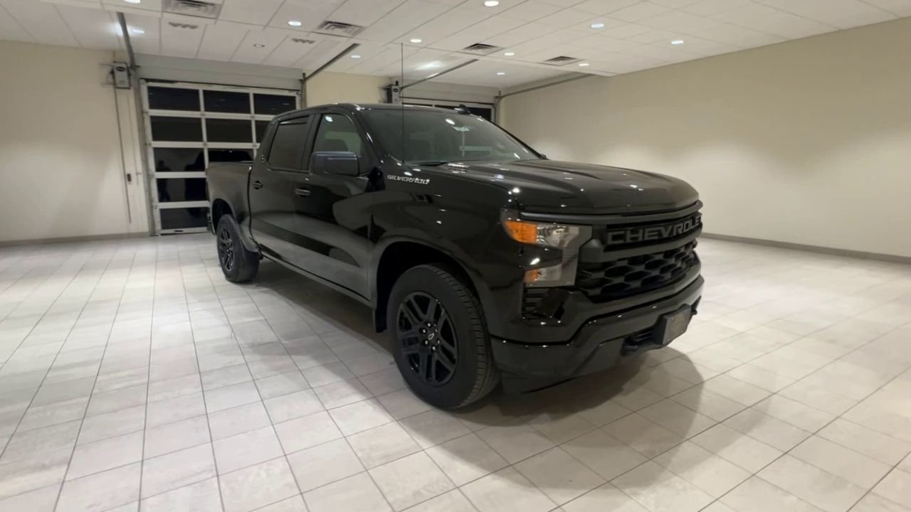 2025 Chevrolet Silverado 1500 Custom - Photo 33