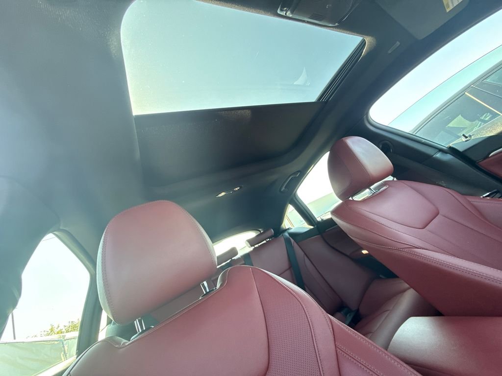 Used 2023 Gray BMW eDrive35 image 15