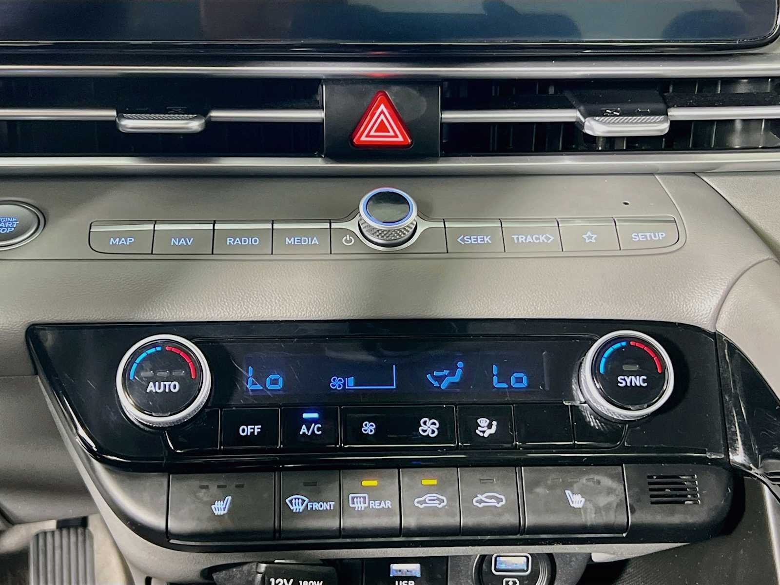 Certified Used 2023 Fluid Metal Hyundai SEL image 16