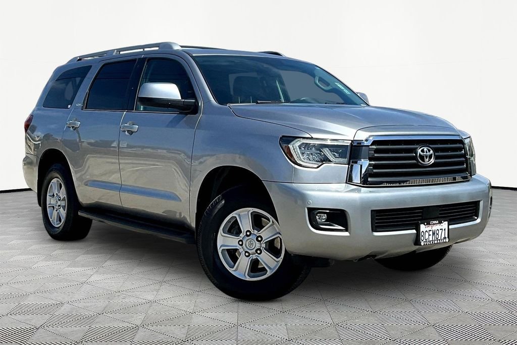 Used 2018 Silver Toyota SR5 image 1