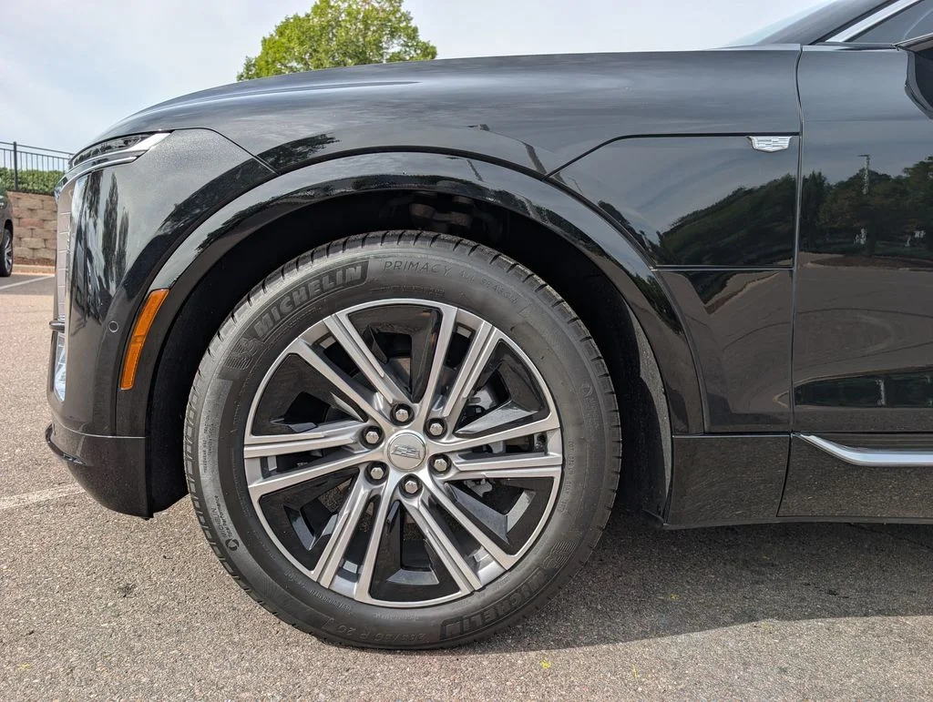 Used 2024 Black Metallic Cadillac Luxury image 9
