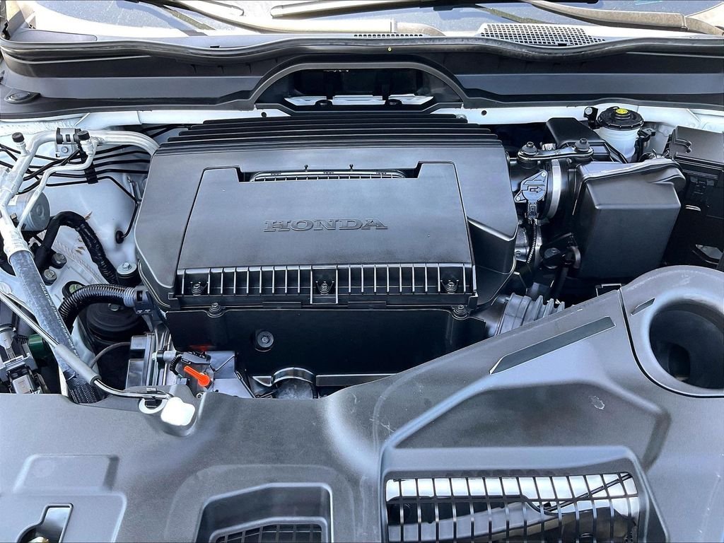 Certified Used 2025 White Honda EX-L image 30