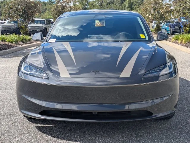 Used 2026  Tesla  image 9