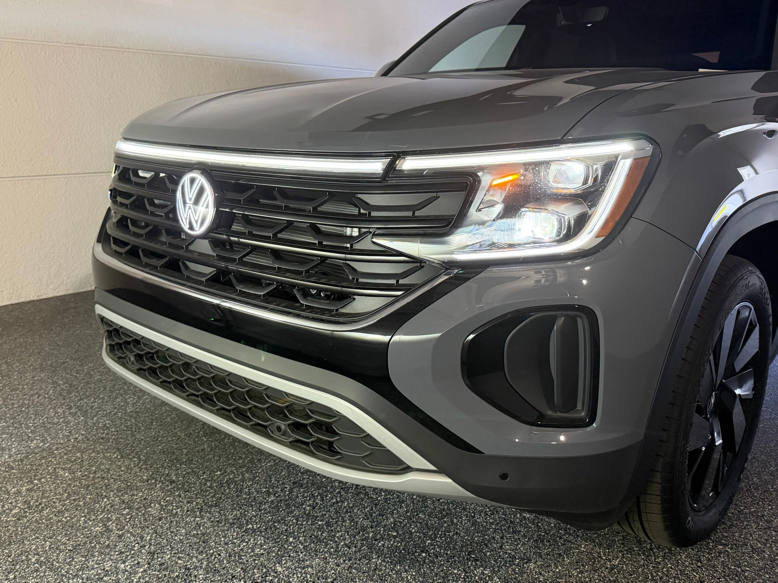 New 2026 Gray Volkswagen 2.0T SE w/Technology image 48