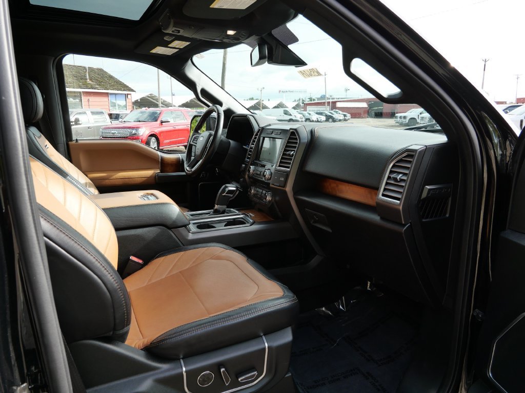 Used 2016 Black Ford Limited image 11