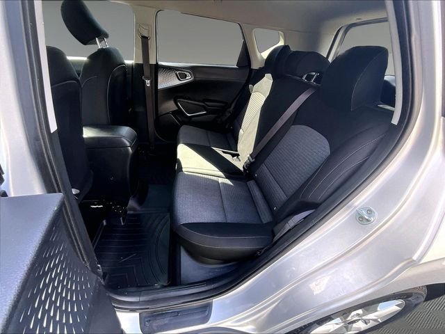 Used 2020 Silver Kia S image 21