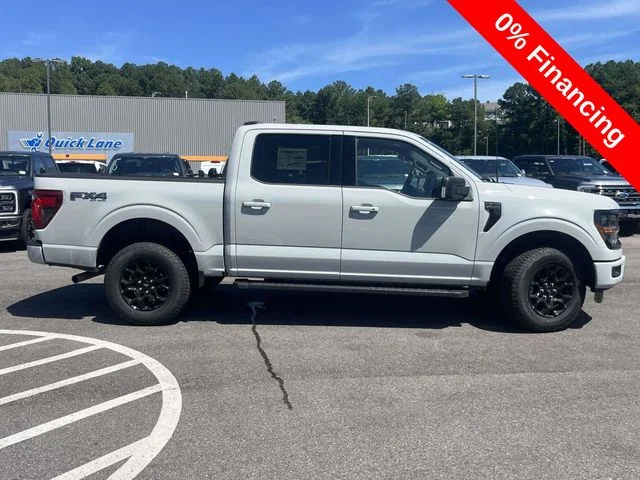 New 2026 White Ford XLT image 2