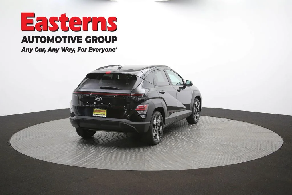 Used 2024 Black Hyundai SEL image 49