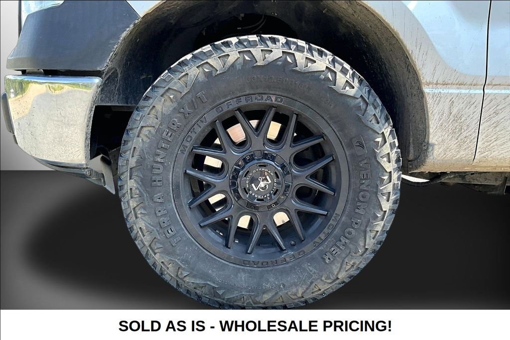 Used 2011 Silver Ford XL image 31