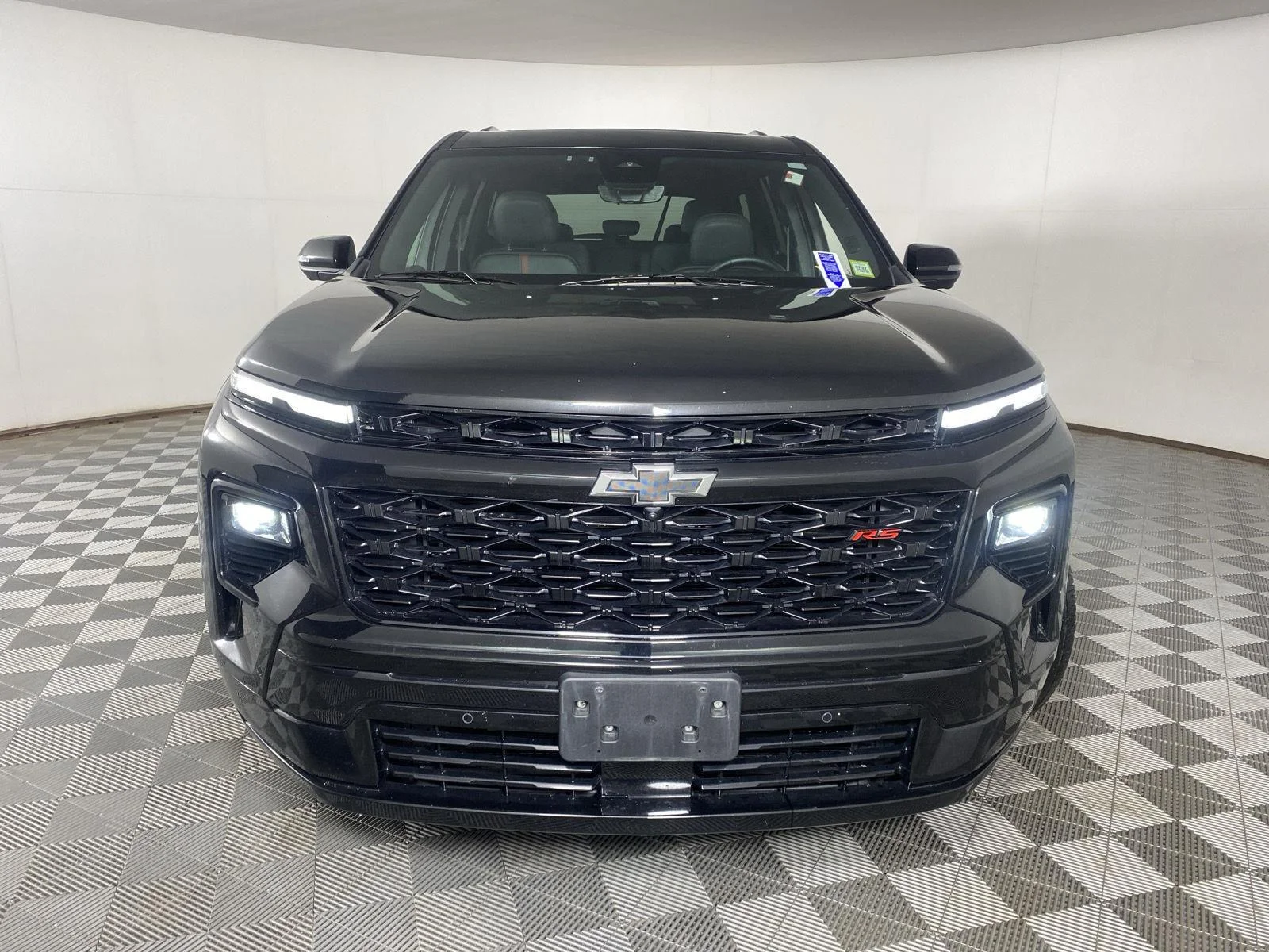 Used 2024 Mosaic Black Metallic Chevrolet AWD RS image 5
