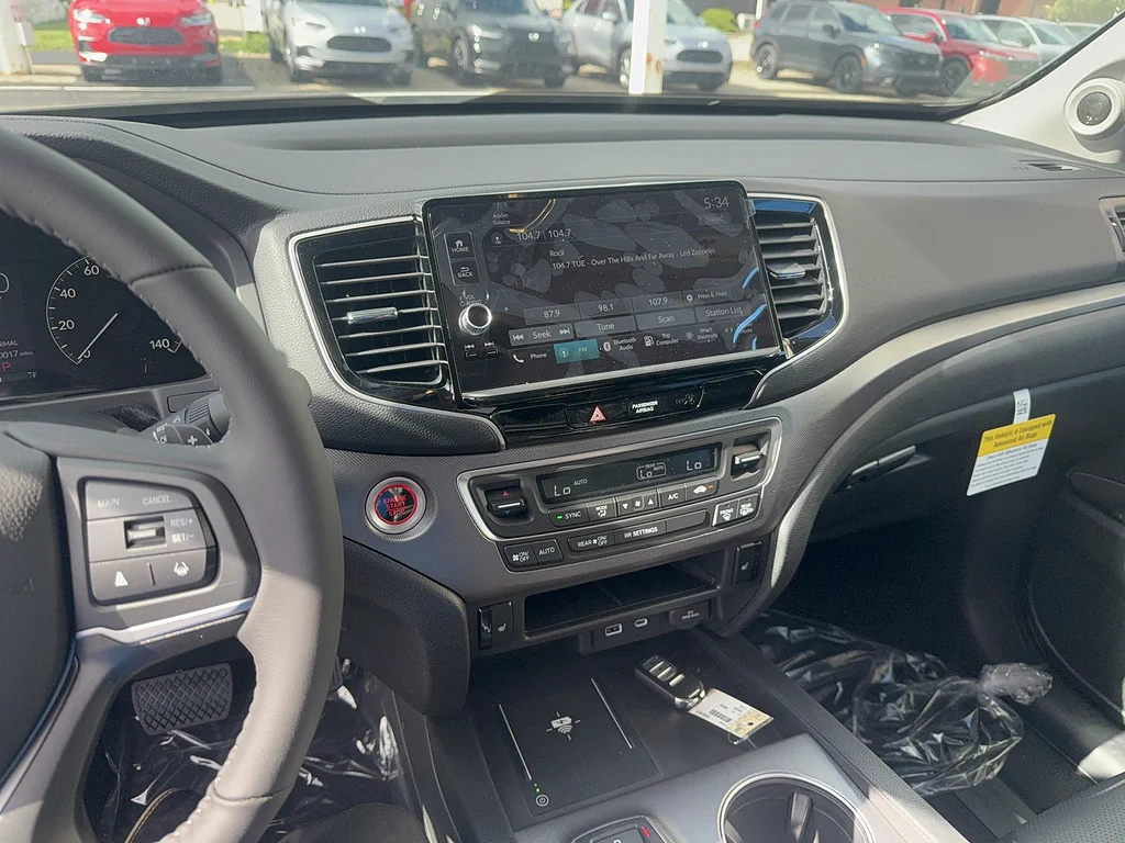 New 2026 Platinum White Pearl Honda RTL image 14