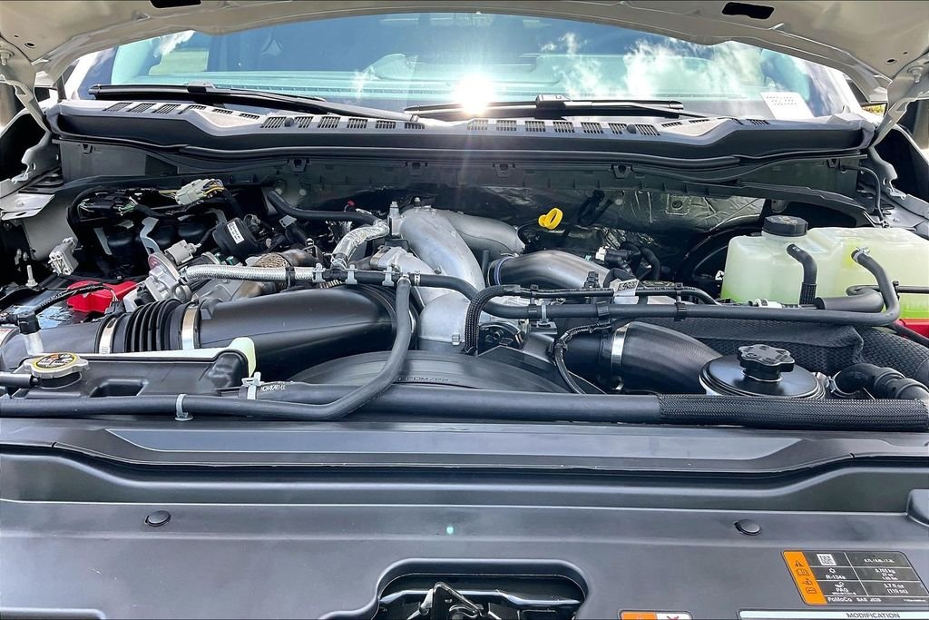 New 2026 Ford Super Duty F-250 Lariat 4D Crew Cab