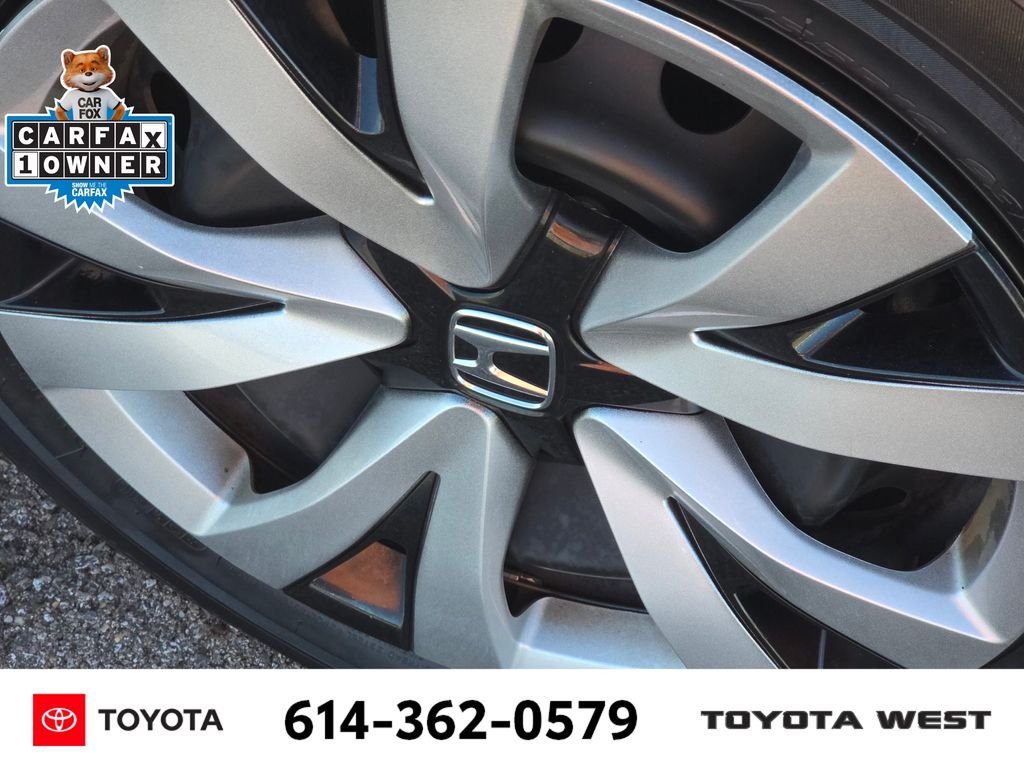 Used 2025 Silver Honda LX image 11