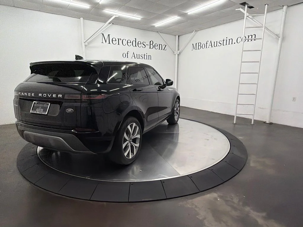 Used 2023 Black Land Rover SE image 7