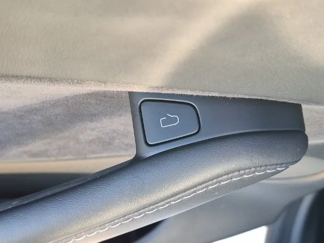 Used 2021 White Tesla Long Range image 26