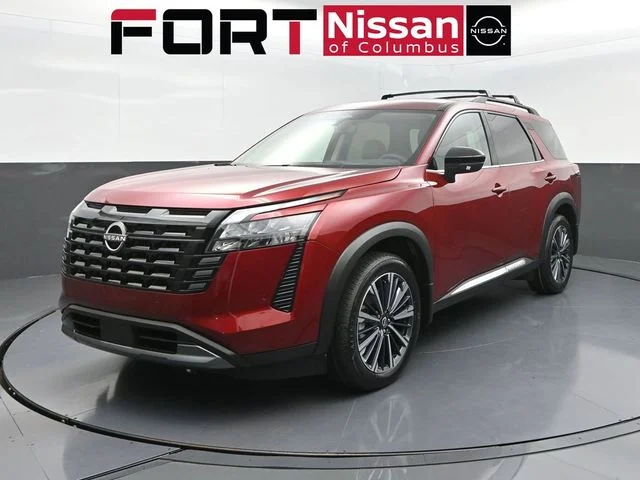 2026 Nissan Pathfinder Platinum 2WD's photo