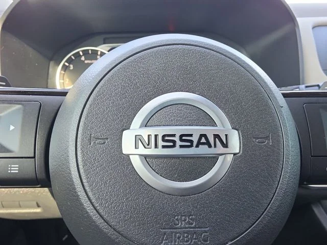 Used 2021 White Nissan SV image 5