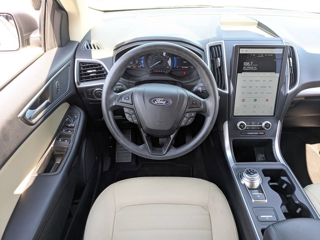 Used 2023 White Ford SE image 16