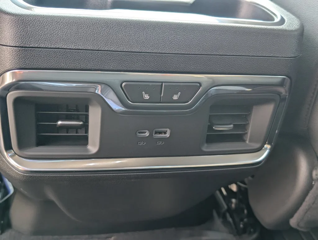 2026 GMC Sierra 1500 SLT - Photo 37
