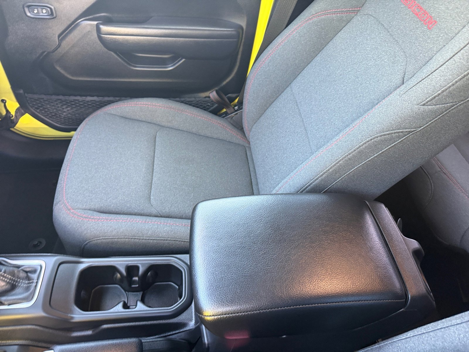 Used 2024 High Velocity Clearcoat JEEP Rubicon image 14