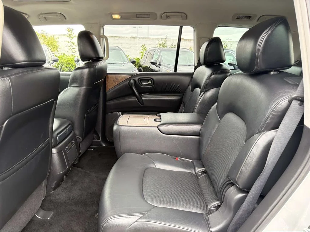 Used 2023 Brilliant Silver Metallic Nissan SL image 28