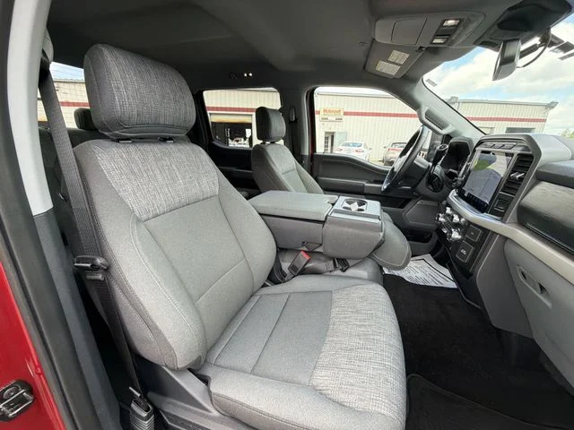 Used 2021 Red Ford XLT image 25