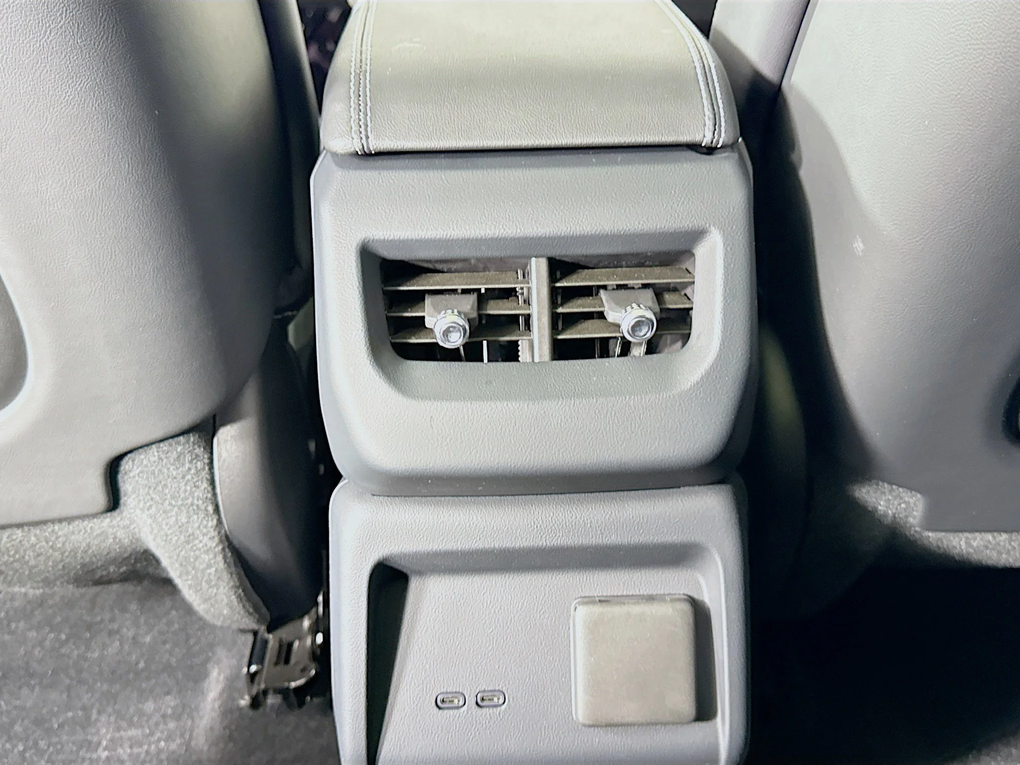Used 2025 Crystal White Tricoat Cadillac Sport 1 image 29