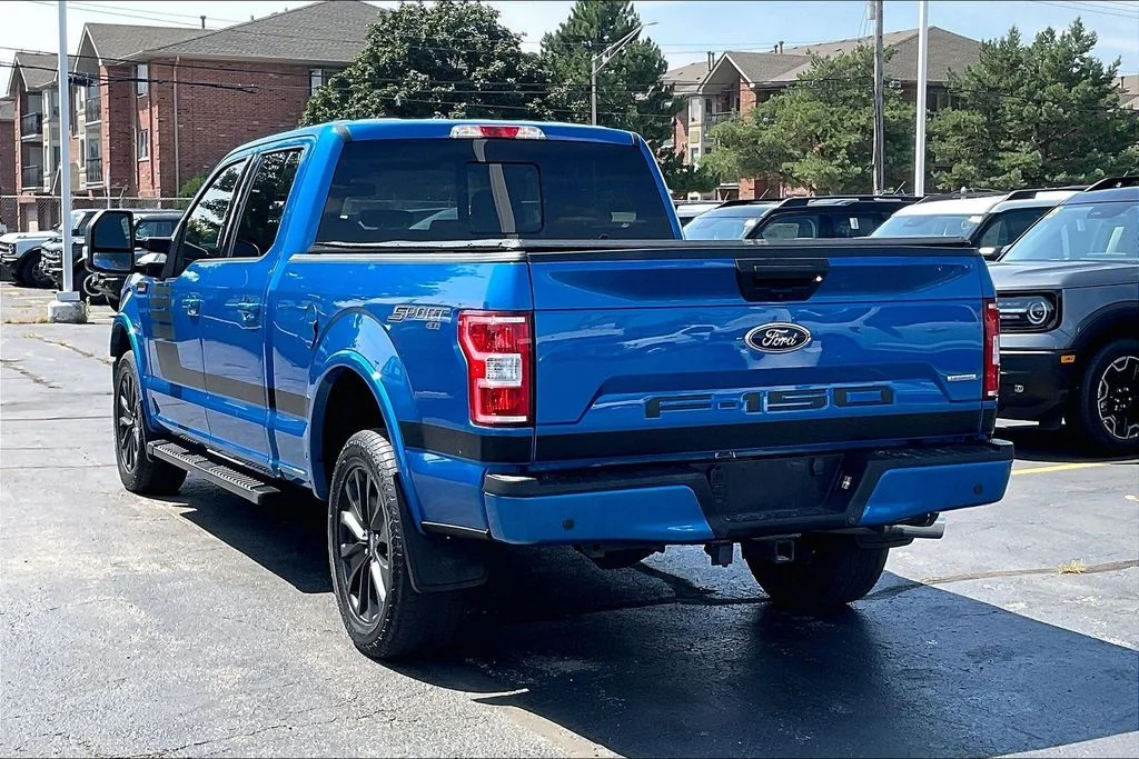 Used 2019  Ford XLT image 10