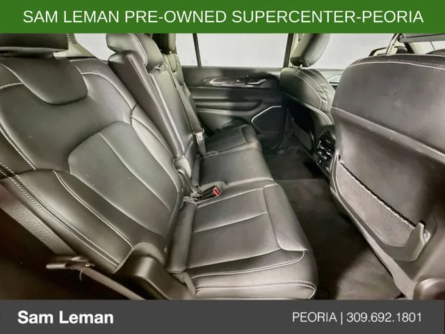 Used 2022 Red Jeep Laredo image 26