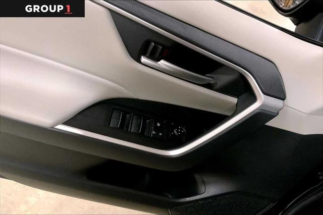 Certified Used 2025 MIDNIGHT BLACK METAL Toyota  image 36