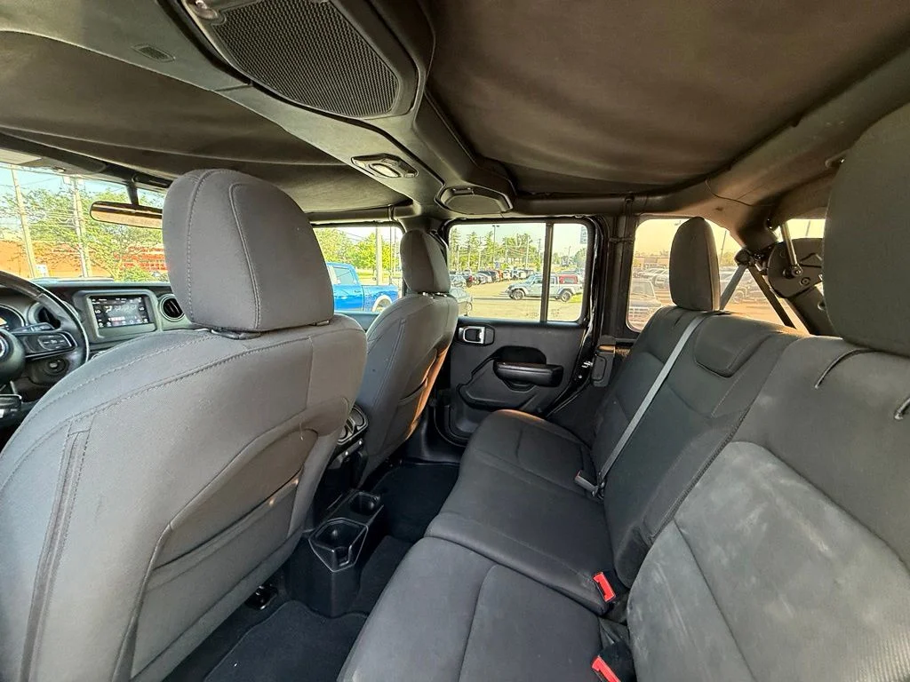 Used 2018 Black Jeep Unlimited Sport S image 24